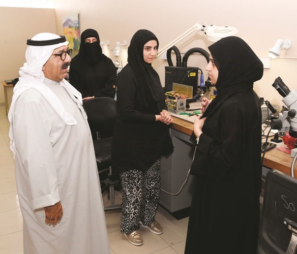 النائب الأول خلال الزيارة﻿