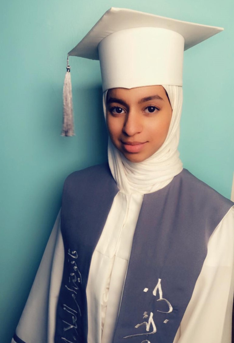 حوراء خسروه السابعة على الكويتيين أدبي (98.21%) لـ"الأنباء": التفتيش المبالغ فيه في اللجان يربك الطالب