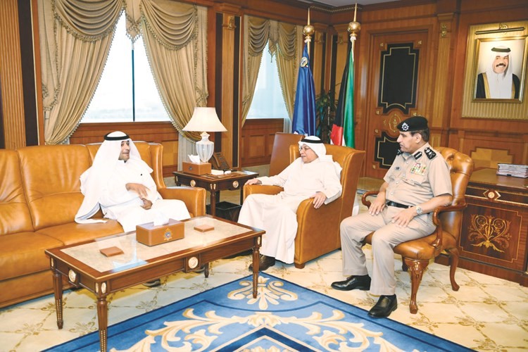 الشيخ خالد الجراح يثني على مافعله المواطن خالد الرشيدي﻿
