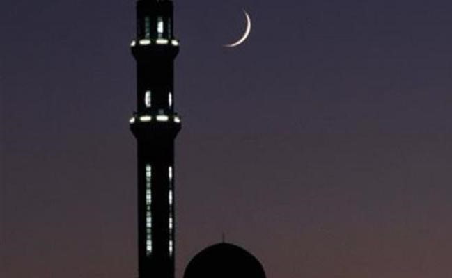 بالفيديو.. هل العيد الثلاثاء أم الأربعاء؟.. مختصان يجيبان