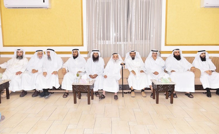 من المهنئين ﻿