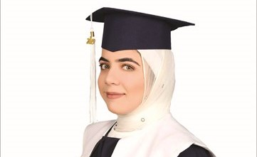 المتفوقة فجر أحمد تنديل ﻿