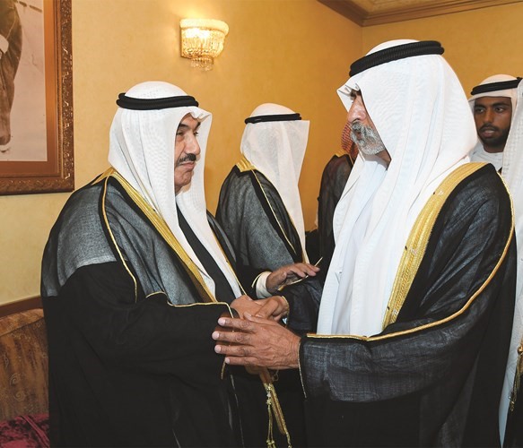 وزير التسامح الإماراتي الشيخ نهيان بن مبارك آل نهيان يقدم التعازي ﻿﻿إلى سمو الشيخ ناصر المحمد﻿