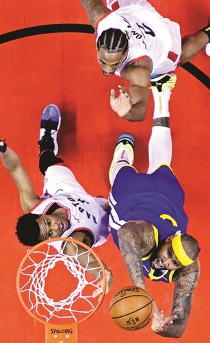 «ووريرز» ينتزع فرصة الوداع الأخير  لأقدم ملعب في الـ« NBA»