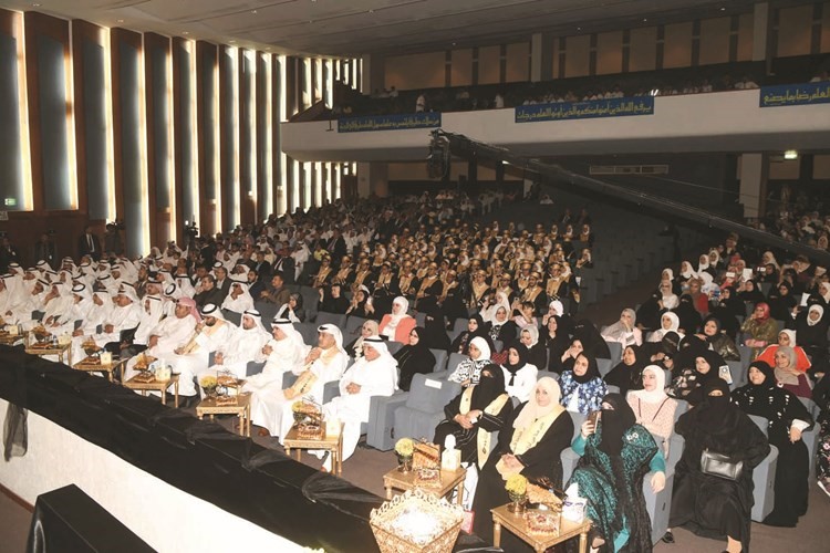 حضور كبير تابع حفل تكريم متفوقي مدارس النجاة﻿
