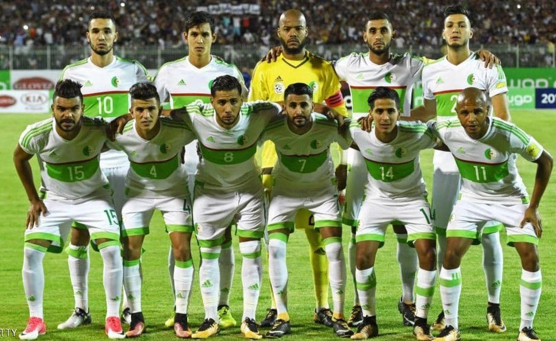 فيديو "فاضح" يطيح نجم منتخب الجزائر