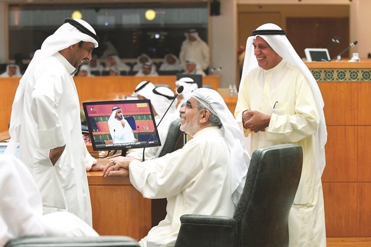 عبدالله الرومي وعدنان عبدالصمد ويوسف الفضالة﻿
