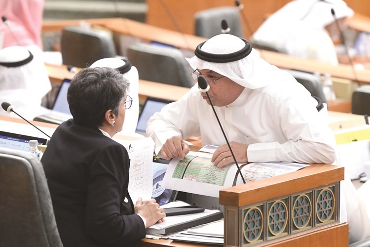 الشيخ خالد الجراح وصفاء الهاشم﻿