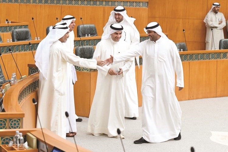 يوسف الفضالة ود.فهد العفاسي وعبدالله الكندري وعبدالله الرومي وفهد الشعلة﻿