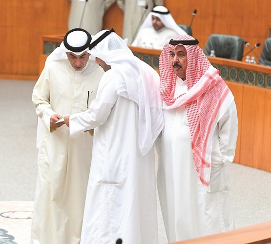خلف دميثير﻿