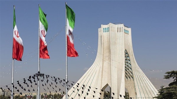 "الخارجية" الإيرانية: نشعر بقلق شديد جراء حادثة ناقلتي النفط في بحر عمان