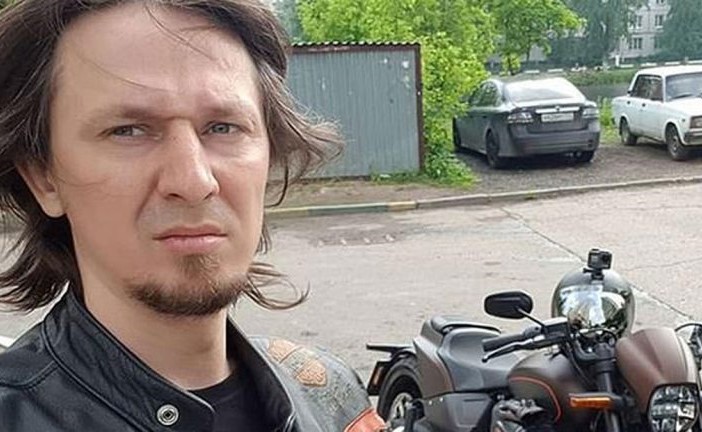بالفيديو.. دراج روسي يلقى حتفه أثناء استعراض مهاراته