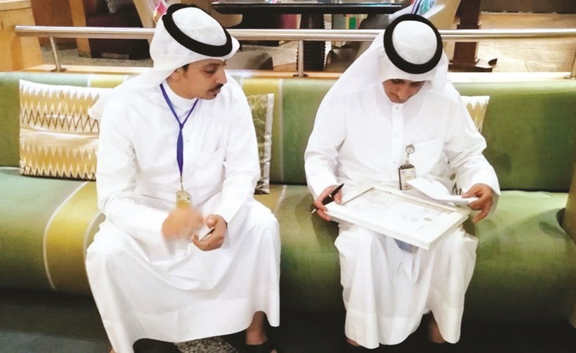 جانب من تحرير المخالفات في الجولة﻿