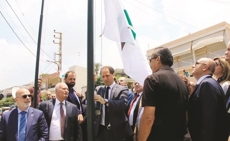 رئيس حزب الكتائب النائب سامي الجميل خلال افتتاح بيت الكتائب في الرميلة - الشوف	(محمود الطويل)﻿