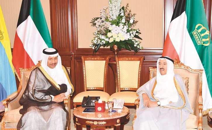 سمو الأمير الشيخ صباح الأحمد مستقبلا سمو الشيخ جابر المبارك﻿