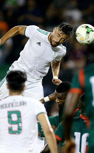 المنتخب الجزائري توج استعداداته لأمم أفريقيا بفوز معنوي على مالي﻿