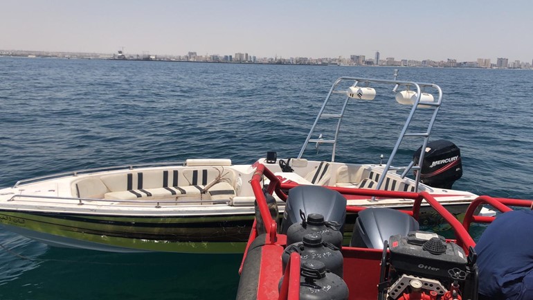 العثور على 5 مواطنين مفقودين في البحر بزورق قرب ميناء الشعيبة..وجميعهم بحالة جيدة