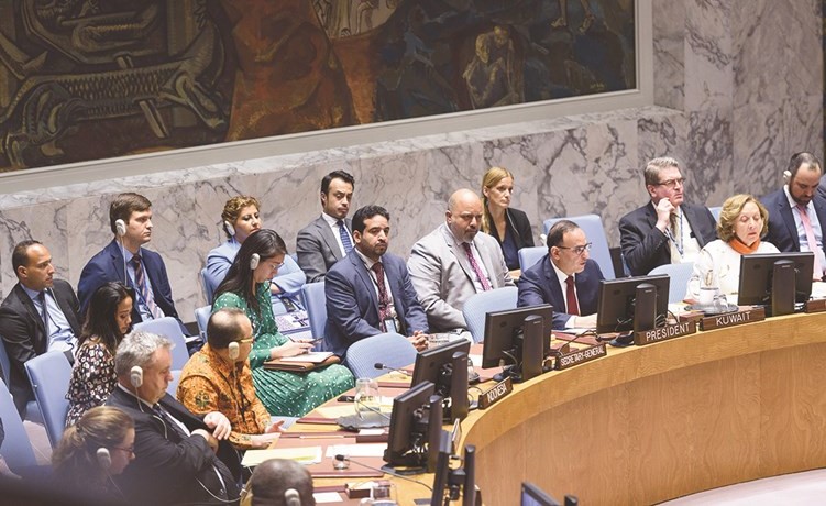 السفير منصور العتيبي لدى إلقاء كلمة الكويت أمام مجلس الأمن ﻿