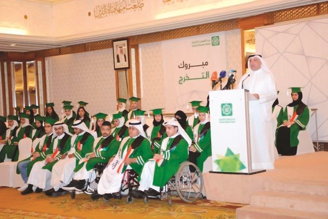 وليد خالد مندني متحدثا في افتتاح حفل التكريم﻿