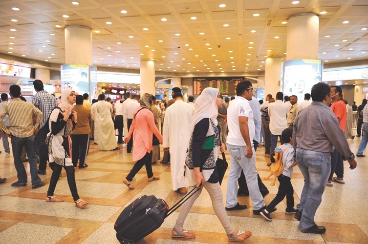 المسافر سفير لبلاده.. فليلتزم بآداب الإسلام