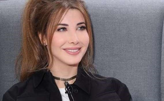 فيديو نادر لنانسي عجرم مع والدها