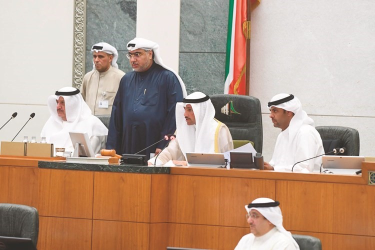 الغانم ويوسف الفضالة وخالد الشطي وعيسى الكندري	 (هاني الشمري)﻿