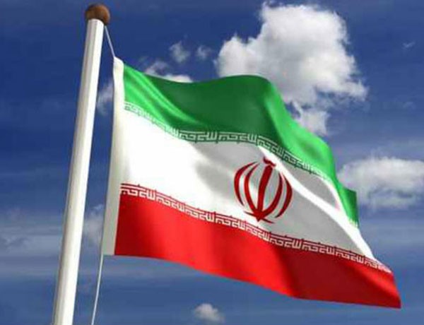 إيران: عقوبات الولايات المتحدة على خامنئي وظريف تعني "إغلاق دائم" للقنوات الدبلوماسية مع إدارة ترامب
