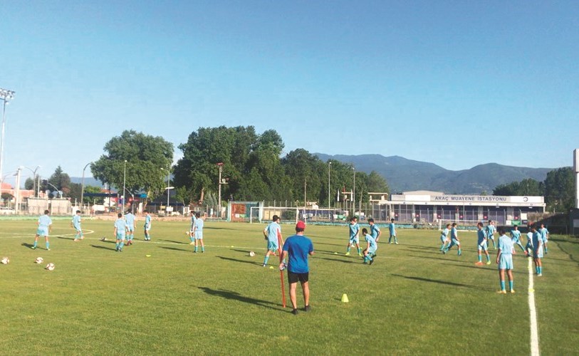 منتخبنا الوطني للناشئين يباشر تدريباته في الاردن اليوم﻿