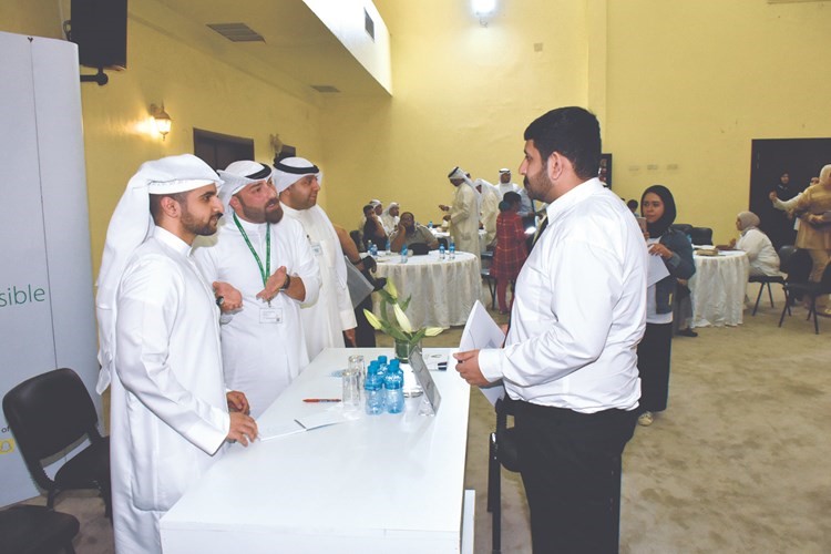 البنك التجاري ورد على استفسارات الحضور﻿