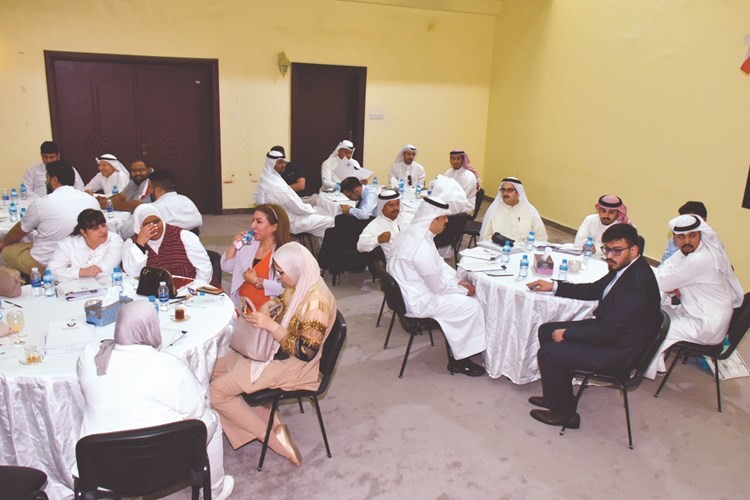 جانب من الحضور والمشاركين في الفعاليات ﻿