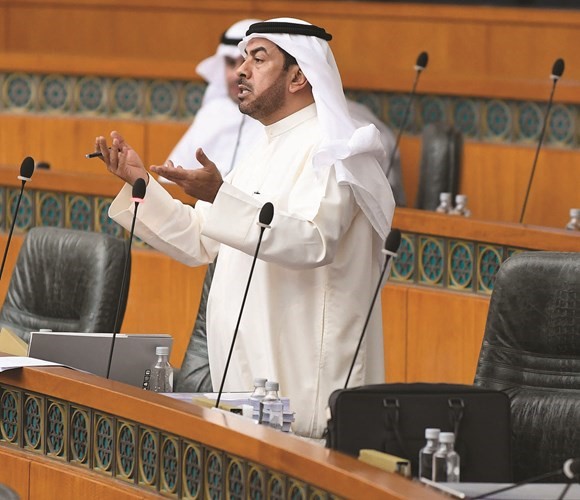 علي الدقباسي﻿