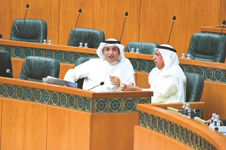 عبدالله الرومي ود. حامد العازمي﻿