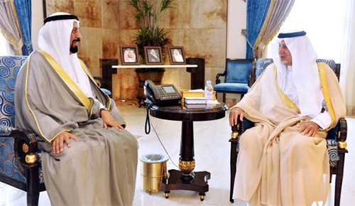 سفير الكويت لدى السعودية وامير مكة يبحثان تسهيل امور الحجاج الكويتيين