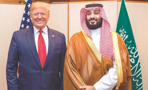  صاحب السمو الملكي الأمير محمد بن سلمان ولي العهد السعودي والرئيس الأميركي دونالد ترامب على هامش قمة مجموعة العشرين	 (أ.ف.پ)﻿