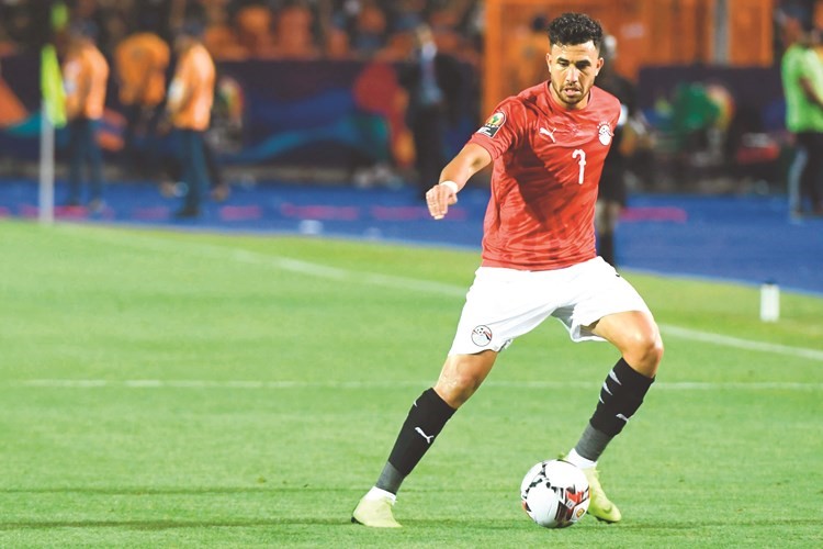 «الفراعنة» في سباق الصدارة مع «الرافعات»