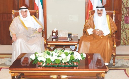 سمو ولي العهد الشيخ نواف الأحمد مستقبلا الشيخ خالد الجراح ﻿