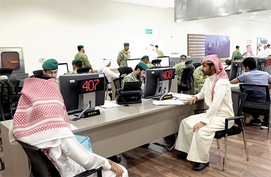 "الحرس" يفتح باب القبول في ست دورات عسكرية