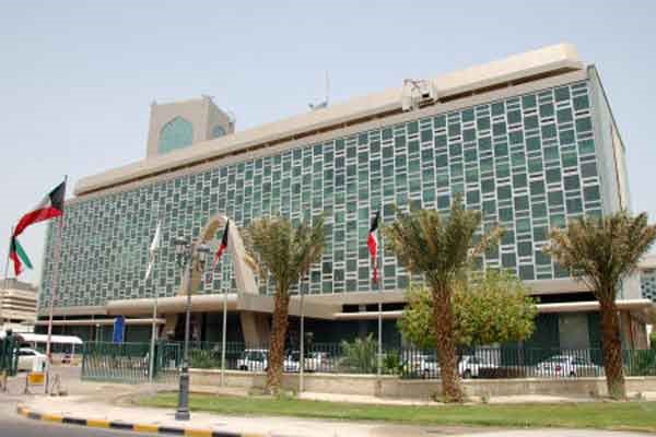 البلدية تدشن حملة "اطمئن": 124 إعلاناً توعوياً للحد من ظاهرة "سكن العزاب"