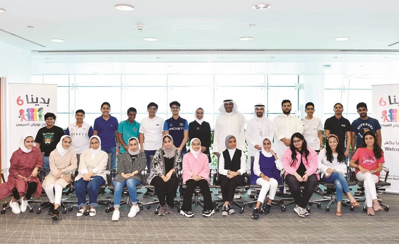 الحماد في صورة جماعية مع متدربي المرحلة الأولى﻿