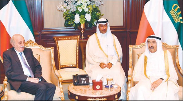 صاحب السمو الأمير الشيخ صباح الأحمد مستقبلا رئيس اللقاء الديموقراطي وزعيم الحزب التقدمي الاشتراكي اللبناني وليد جنبلاط
