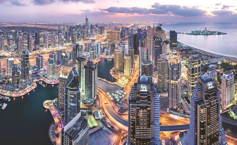 الإمارات تفتح 122 نشاطاً اقتصاديا للتملك الكامل للأجانب