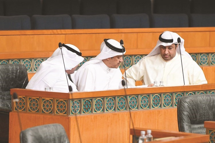 الحميدي السبيعي وخالد العتيبي وثامر السويط ﻿