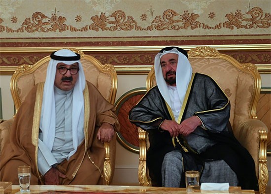 ممثل الأمير يقدم واجب العزاء بوفاة نجل حاكم الشارقة