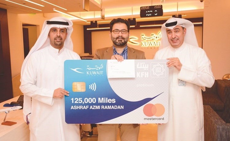 بالفيديو.. «بيتك» يتوّج الفائزين بحملة «رحلة 12 مليون ميل تبدأ ببطاقة»
