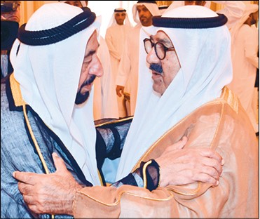 الشيخ ناصر صباح الأحمد يقدم واجب العزاء إلى صاحب السمو الشيخ د.سلطان بن محمد القاسمي