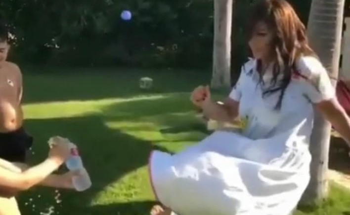 بالفيديو.. هذه نتيجة مشاركة أصالة في تحدي غطاء الزجاجة