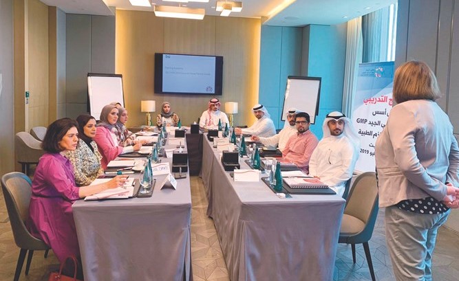«الصحة» اختتمت البرنامج التدريبي لأسس التصنيع الطبي