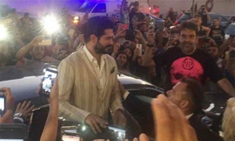 شاهد.. سخرية من ملابس بوراك أوزجيفيت في لبنان.. نفس إطلالة فنانة سورية!