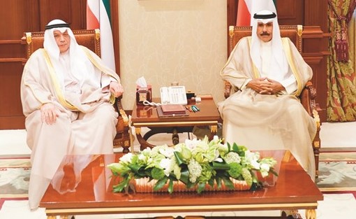 سمو ولي العهد الشيخ نواف الأحمد مستقبلا الشيخ خالد الجراح﻿