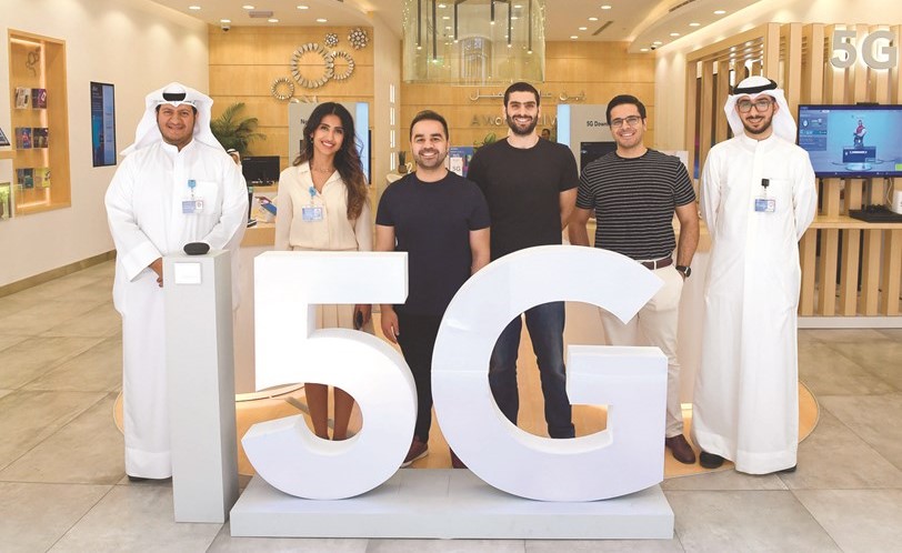 فريق زين في فرع الشركة بالأفنيوز﻿